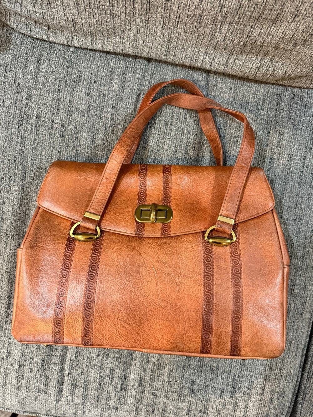 Meeker VINTAGE Brown Leather Tooled Handbag – Gold-Tone Turn-Lock